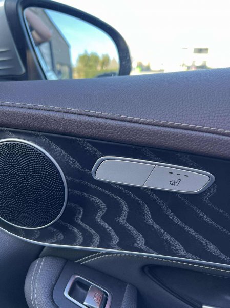 621372000-1505678151149986-2760343019426805504-n